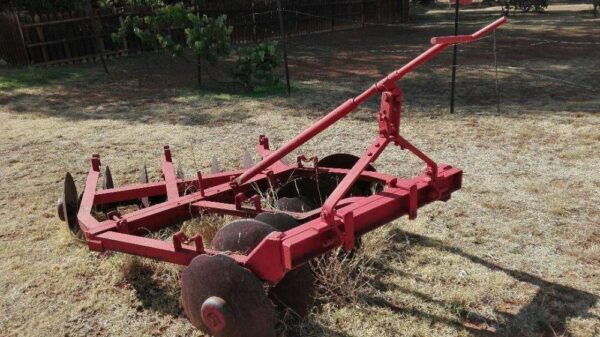 Massey Ferguson 14 Disc Mould Board Plough Harrow