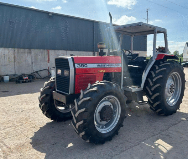 1997 Massey Ferguson 390 tractor