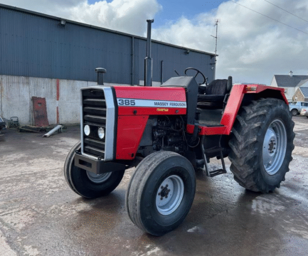 2×2 Massey Ferguson 385 Tractor 1999