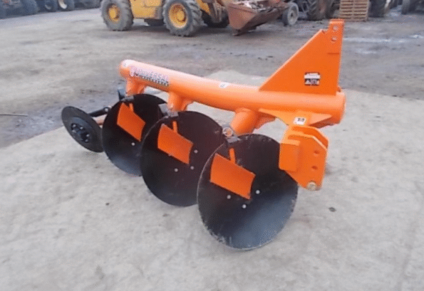 2023 Universal Implements 3 Disc Plough