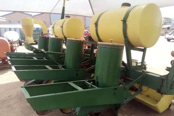 John Deere 4 Row Planter