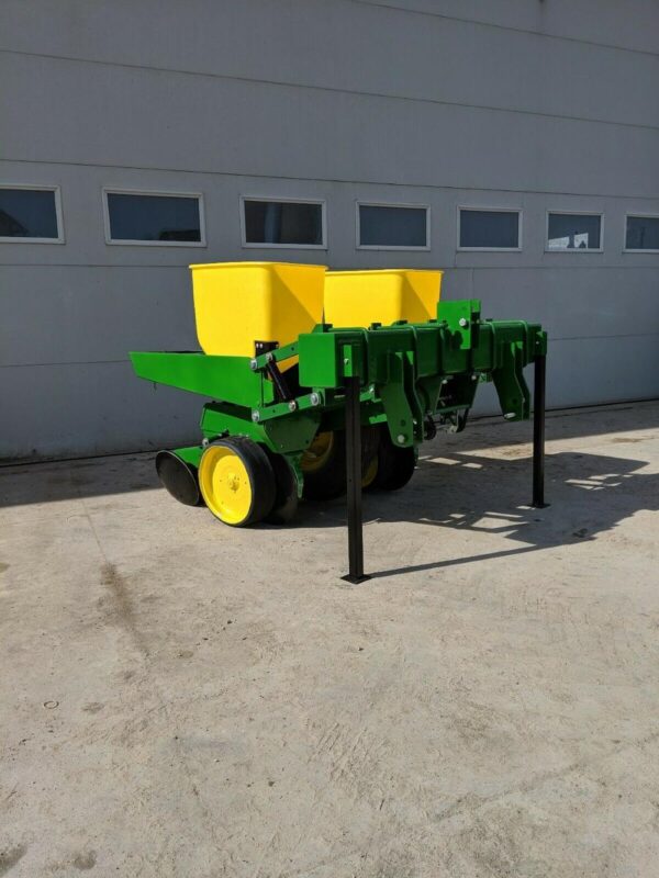 John Deere 7000 Planter – 2 Row
