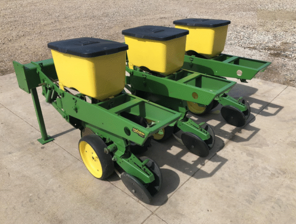 John Deere 7000 3 Row Planter