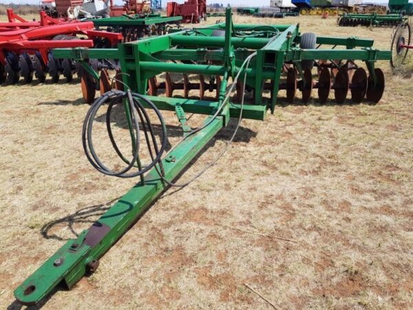 John Deere N440 36 Hydraulic lift Disc Harrow Plough
