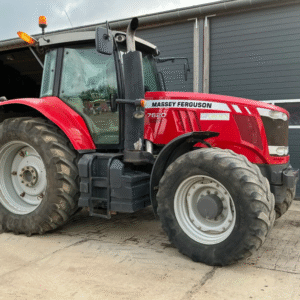 2012 Massey Ferguson 7620 tractor