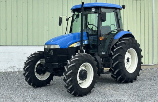 New Holland TD95 Tractor
